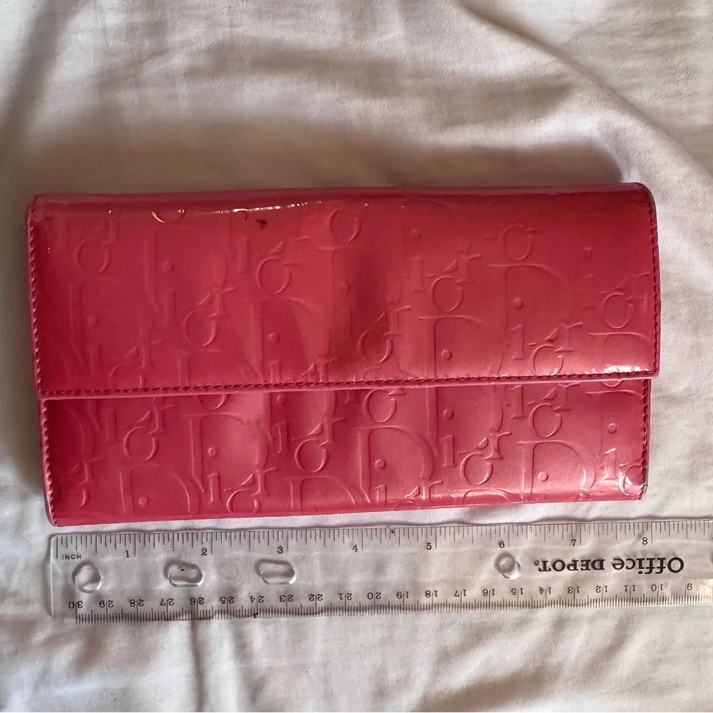 Christian Dior Ultimate Rendez-vous Patent Dior Trotter Fuchsia Authentic Wallet